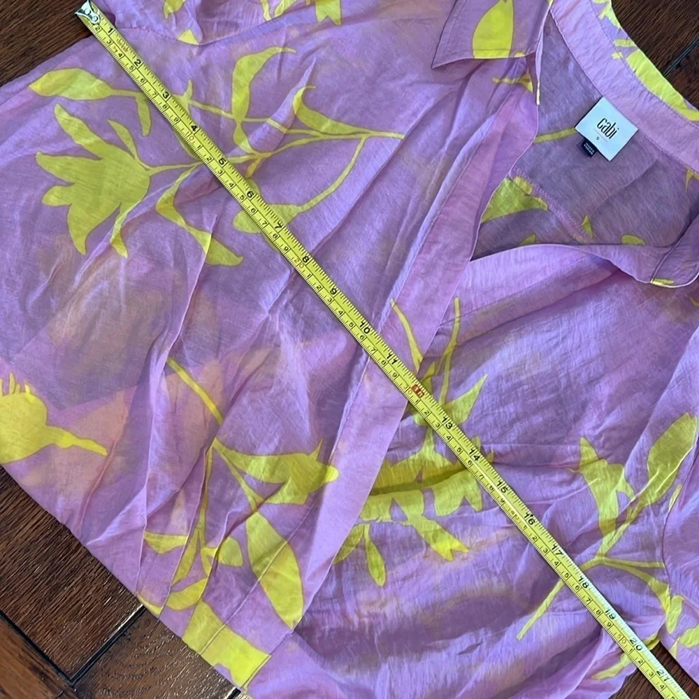 Cabi Drift Top Small purple Lilac Yellow tropical floral Cropped Semi Sheer Wrap - Picture 5 of 8